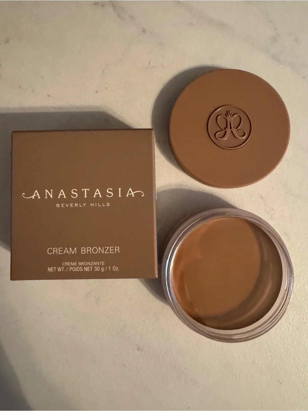 ANASTASIA BEVERLY HILLS MATTE CONTOUR AND SCULPT CREAM BRONZER;—AMBER